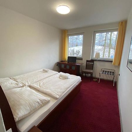 Hotel Houstka Брандіс-над-Лабем-Стара-Болеслав Екстер'єр фото