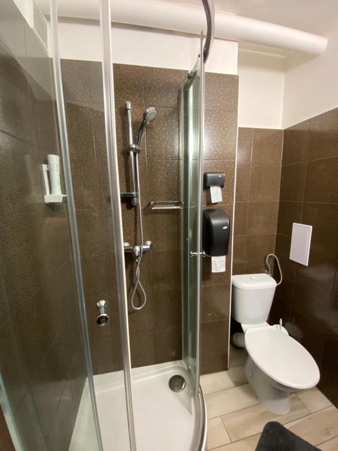 Hotel Houstka Брандіс-над-Лабем-Стара-Болеслав Екстер'єр фото